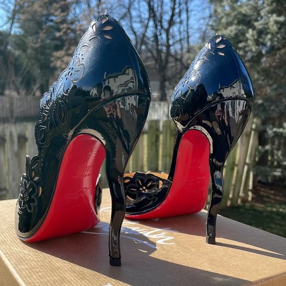 Christian Louboutin black patent pumps - Picture 9 of 16